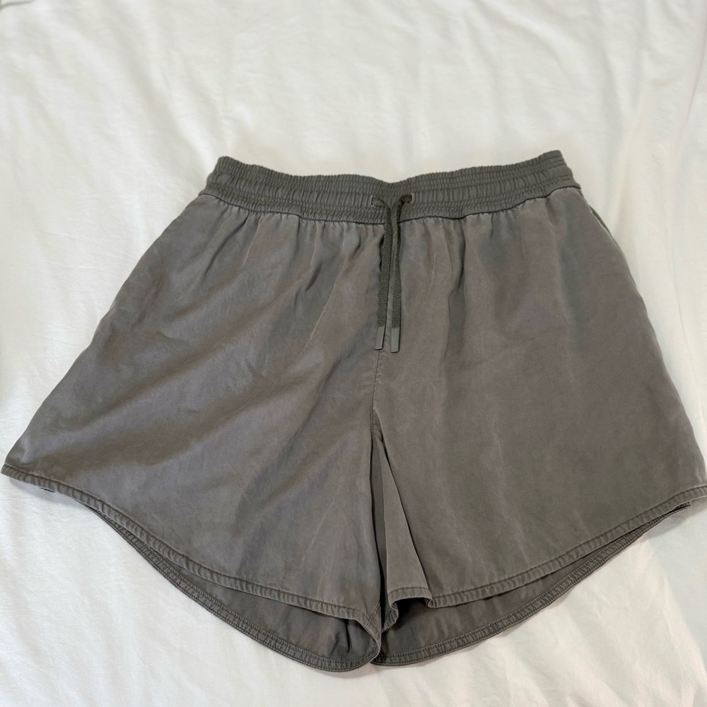 Lulu Lemon shorts